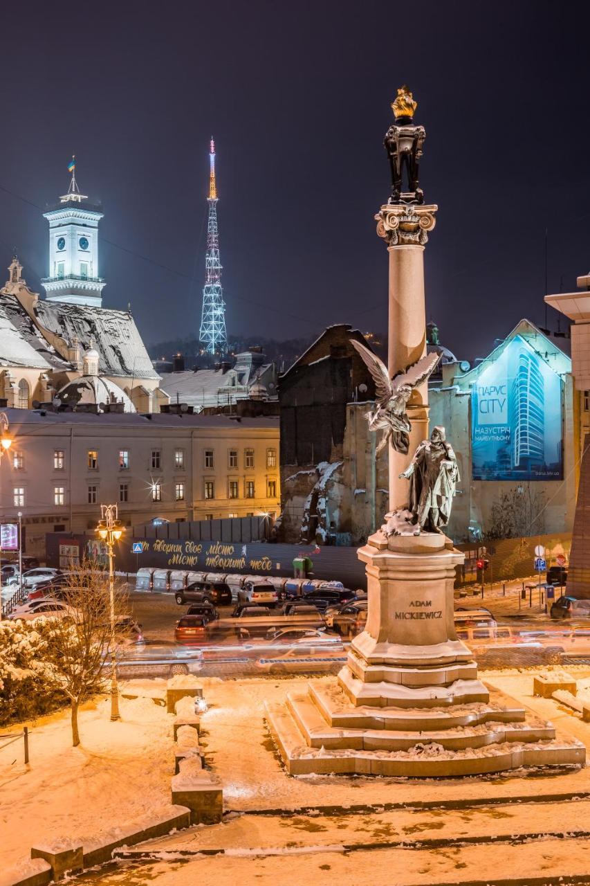 Romari Площа Міцкевича Leópolis Exterior foto